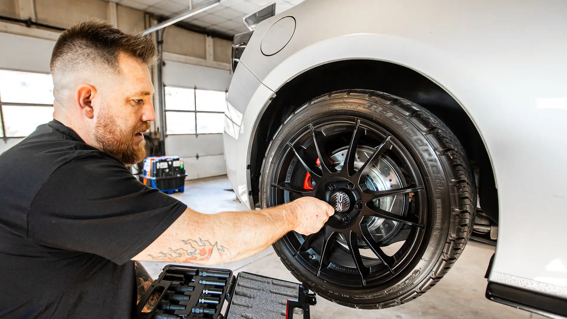 Tire-Hubcap-Repair